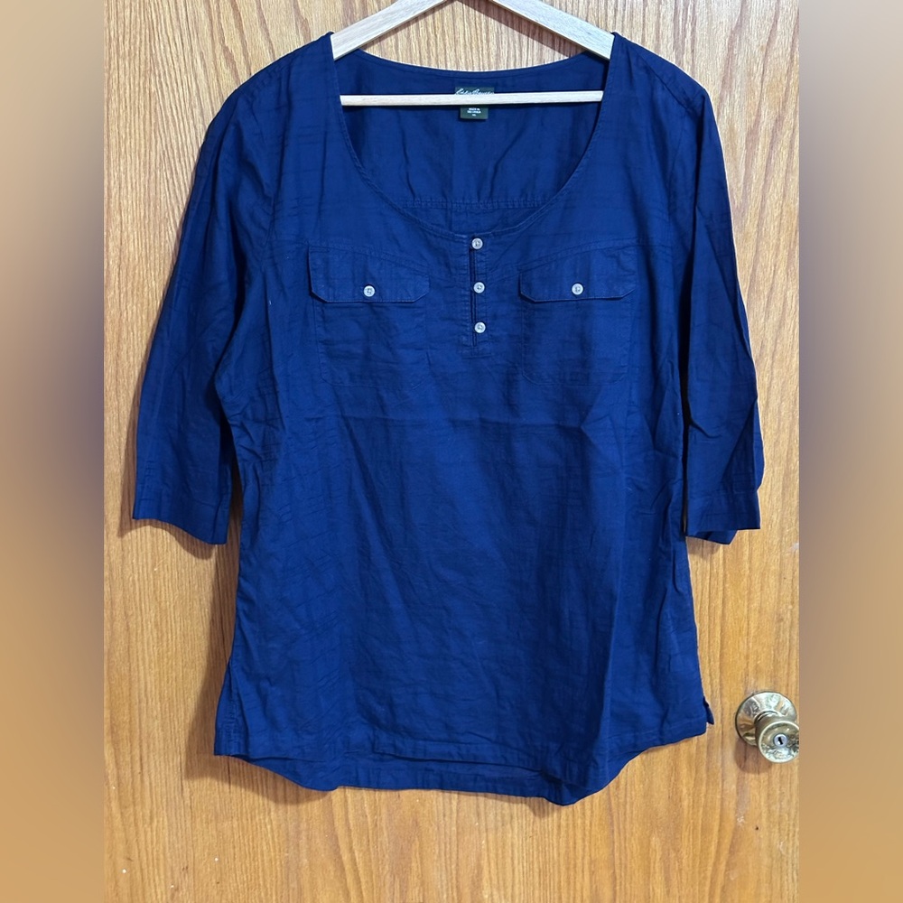 Eddie Bauer cotton navy xl lightweight Packable Women's Button-Front Top (Z)‎